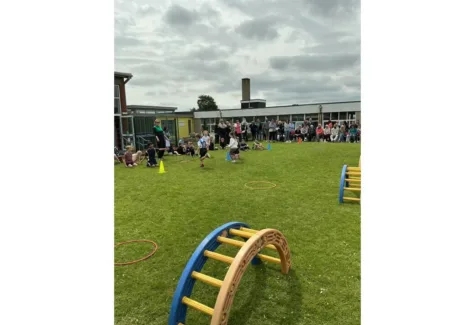 Slide12 260615 152738