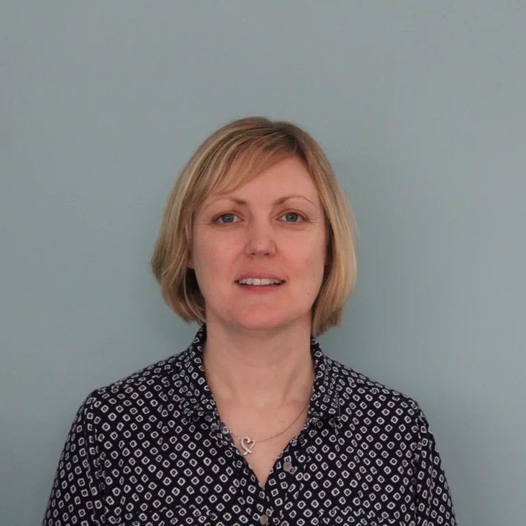 Mrs R Hickey